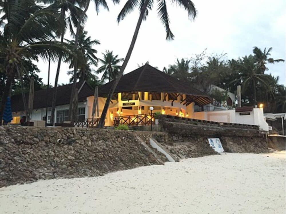 Kenya Bay Beach Hotel Bamburi Kültér fotó