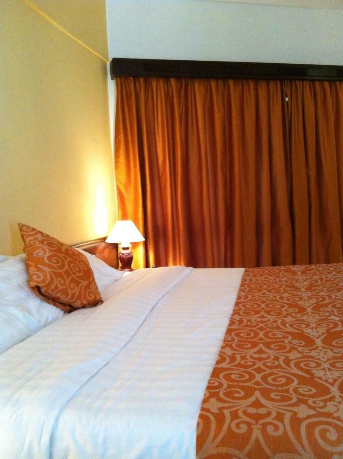 Kenya Bay Beach Hotel Bamburi Kültér fotó